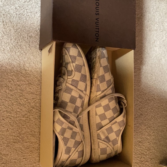 Louis Vuitton Sneakers - Picture 9 of 12